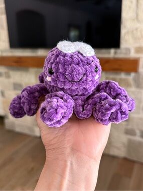 Plush Purple Octopus Small Crochet Toy